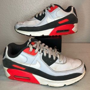 Nike Air Max 90 LTR Youth size 4.5 Football Grey‎ Bright Crimson CD6864 012.